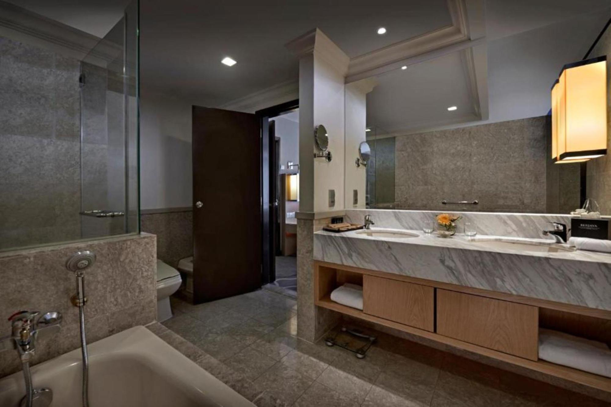 White Suite At Times Square 吉隆坡 外观 照片